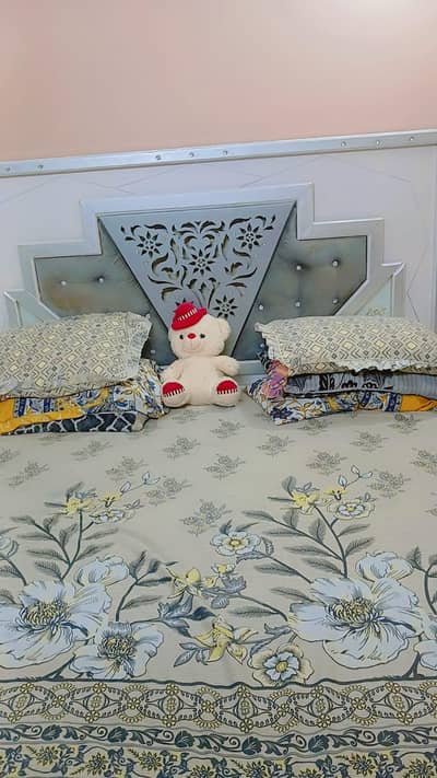 lasani wooden. furniture