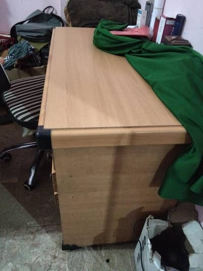 computer table