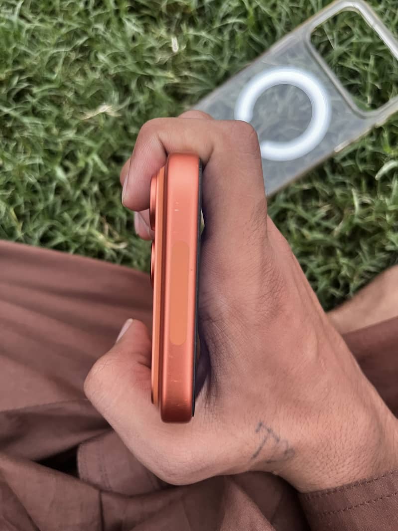 Apple iPhone 17 Pro Max 3