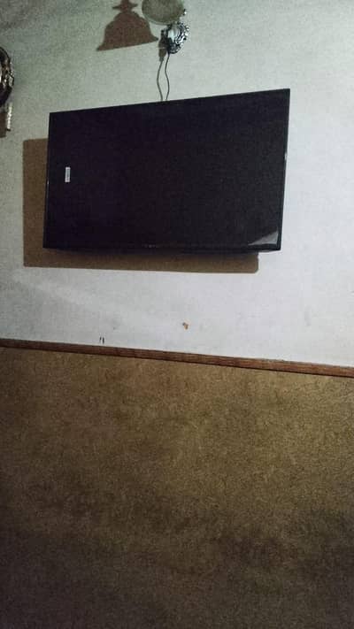 LCD for sale 42 inches