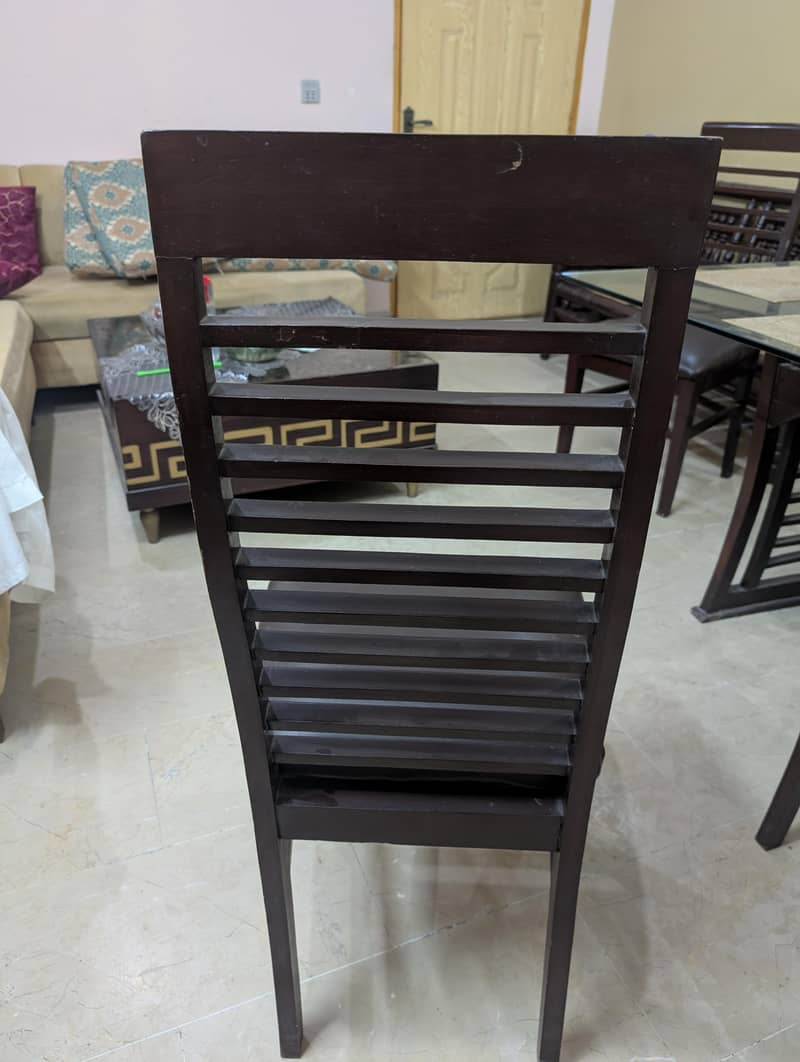 Dining table 6 seater 4