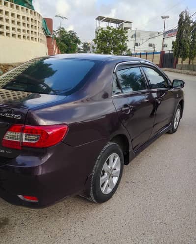 Toyota Corolla Altis 1.6 SR Sunroof