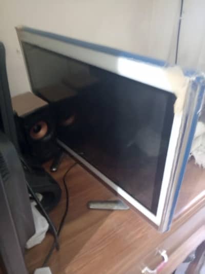 hp monitor and led