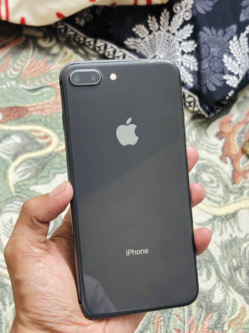 Iphone 8+ PTA 1