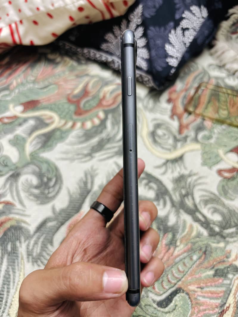Iphone 8+ PTA 7