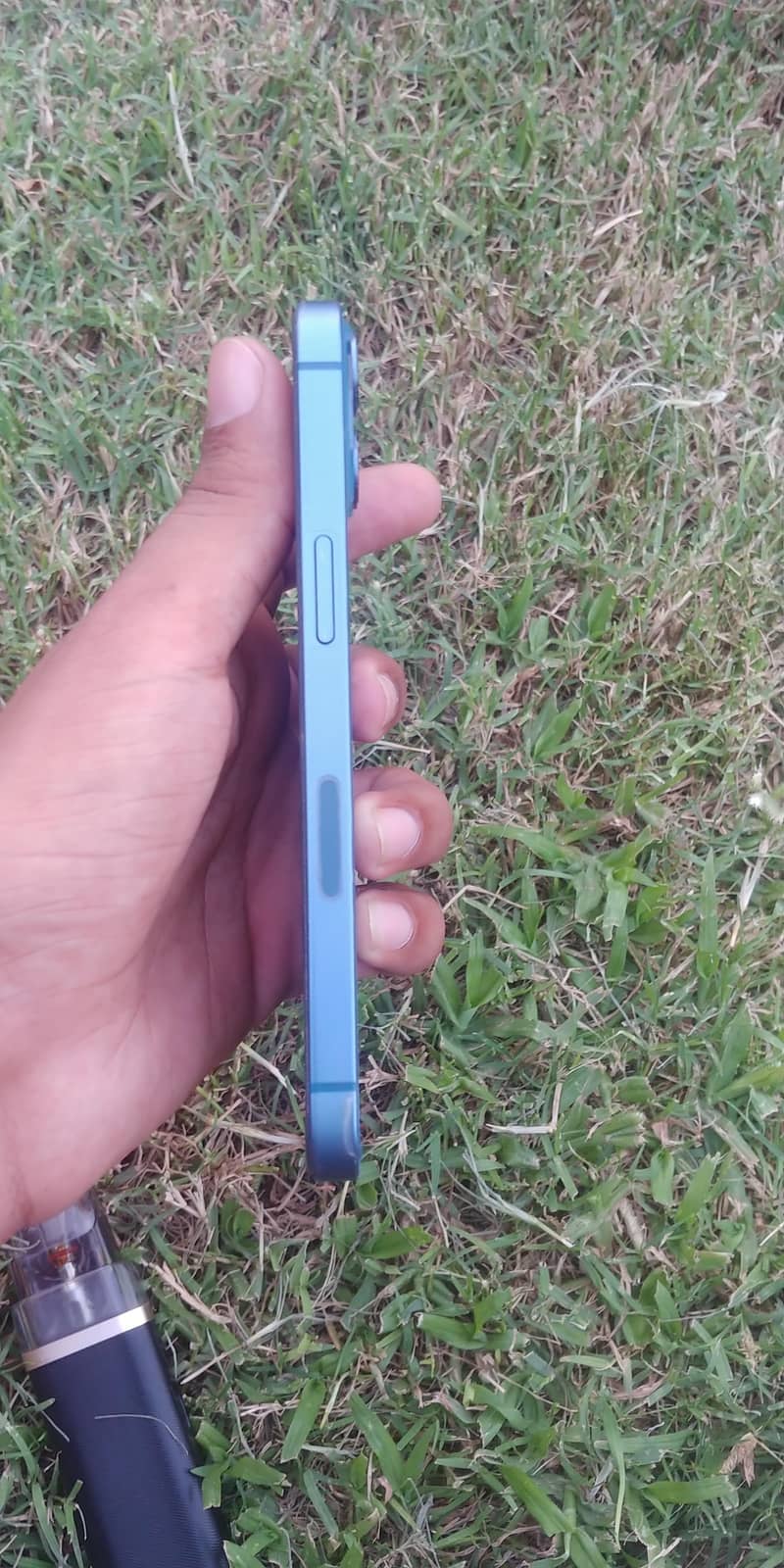 Apple iPhone 13 1