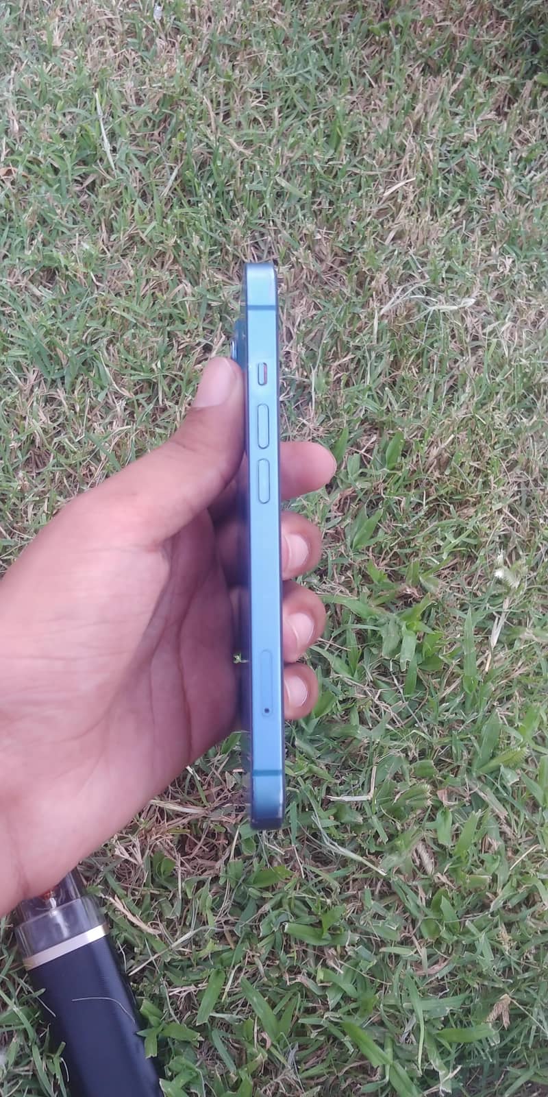 Apple iPhone 13 2