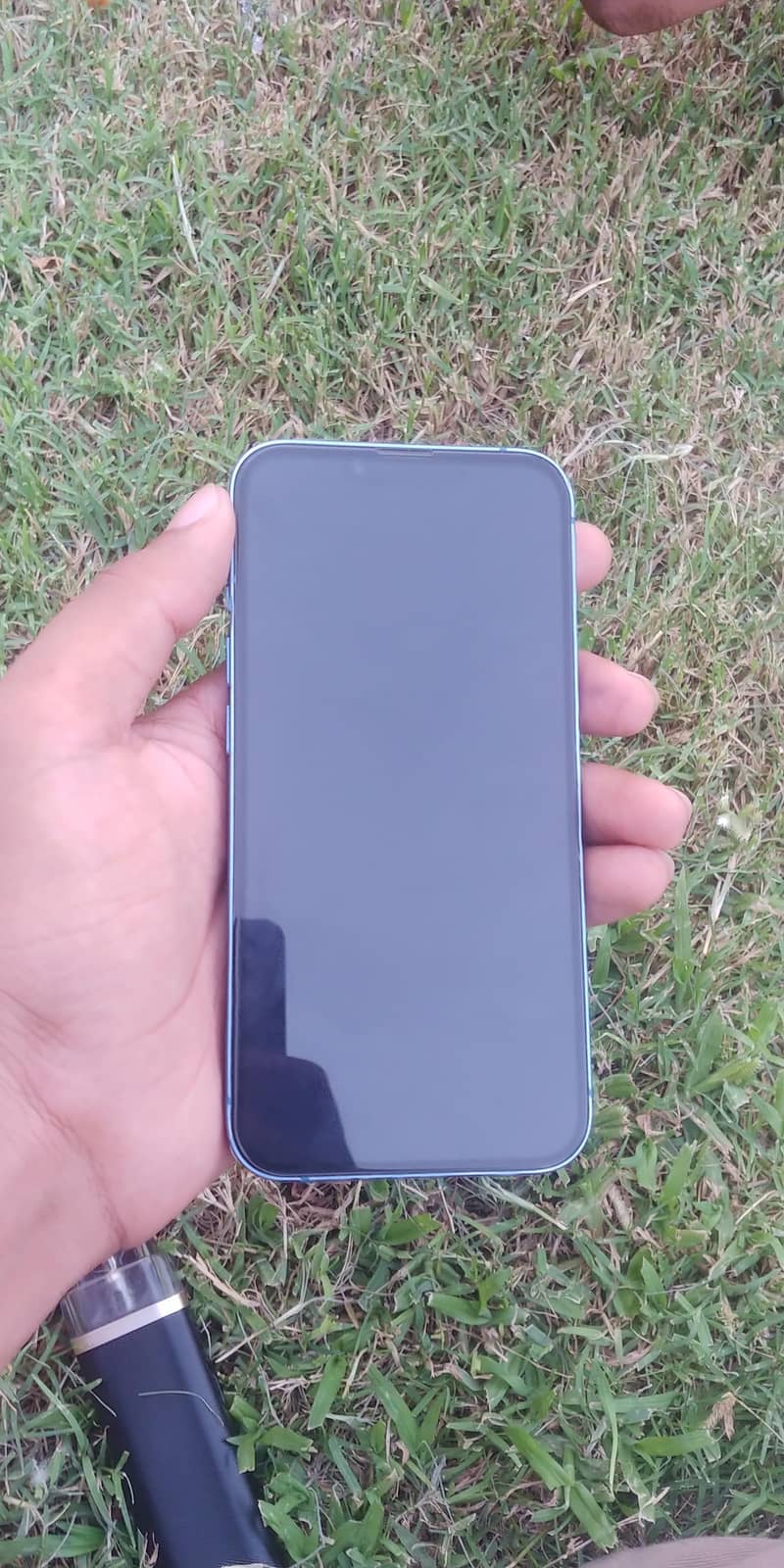Apple iPhone 13 5