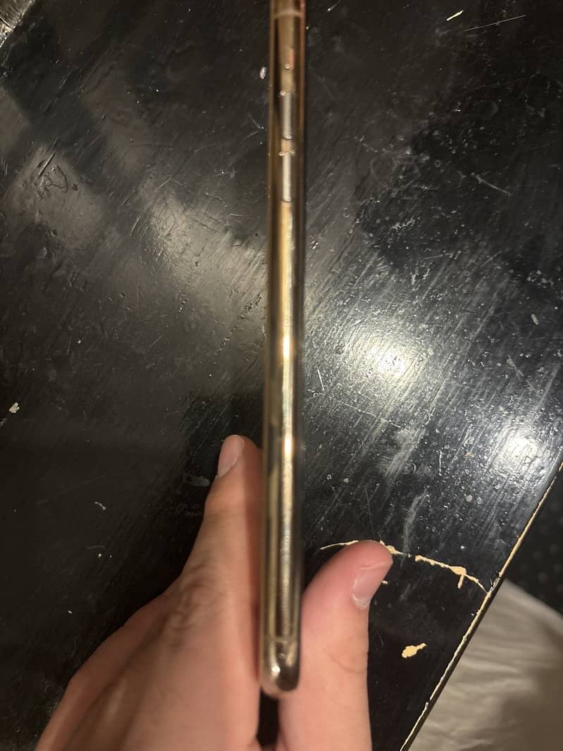 Apple iPhone 11 Pro Max 6