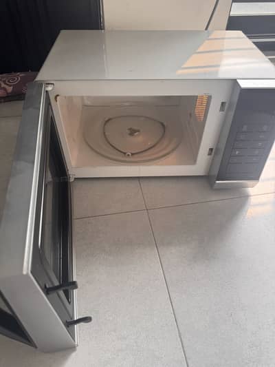 Microwave
