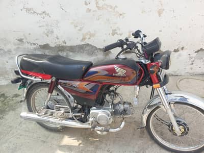 Honda CD70 ReD Colour