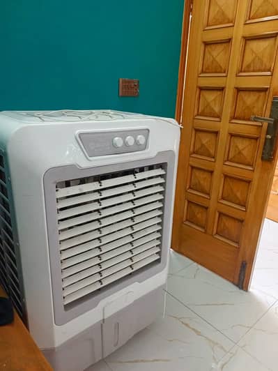 Like brand new iced tehcnology Air room cooller in cheap price