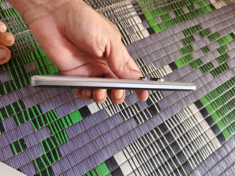Xiaomi Redmi Note 13 Pro Plus 3