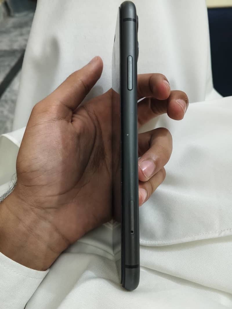 Apple iPhone 11 1