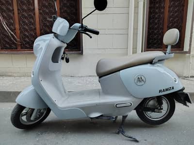 Ramza Yaari Plus 2026 Model Scooty o3o558o5856