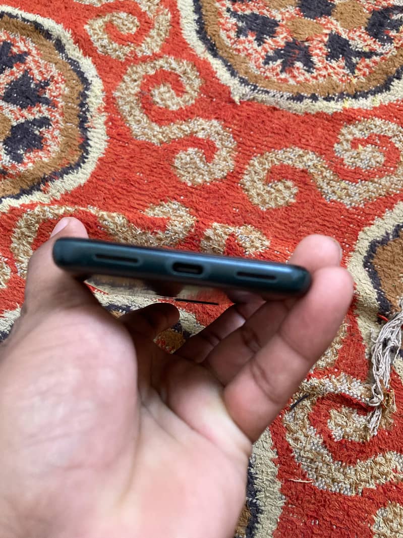 Google Pixel 5a 4