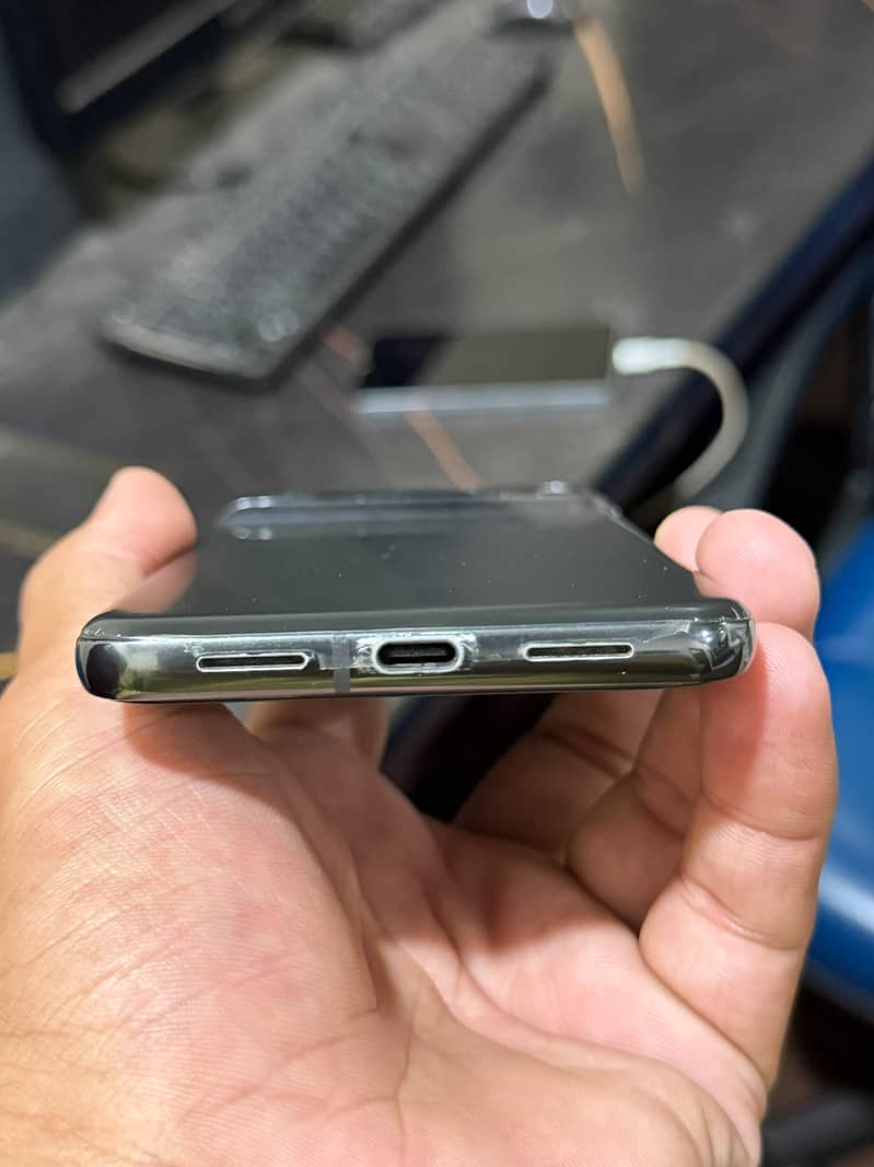 Google Pixel 8 Pro 2