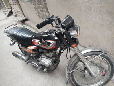 Honda CG 125 2022 model black colour