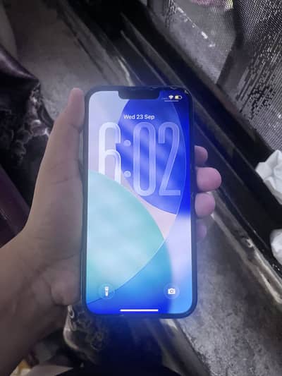 Apple iPhone 13
