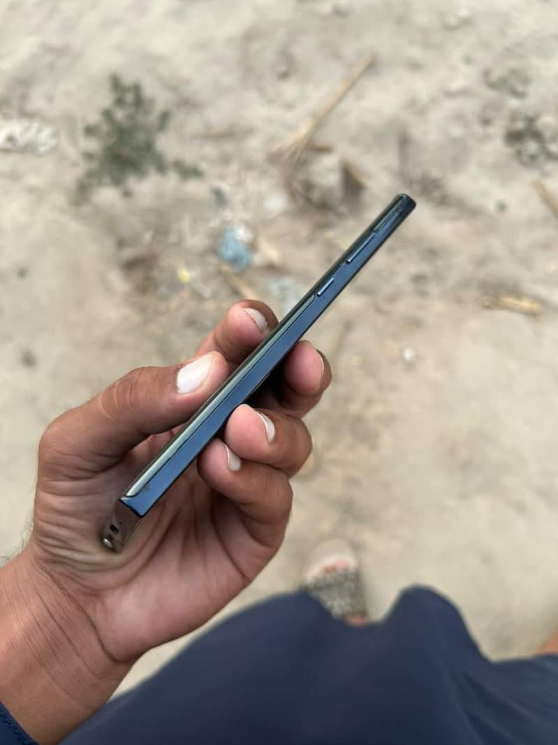 Samsung Mobile Note 10 Plus 3