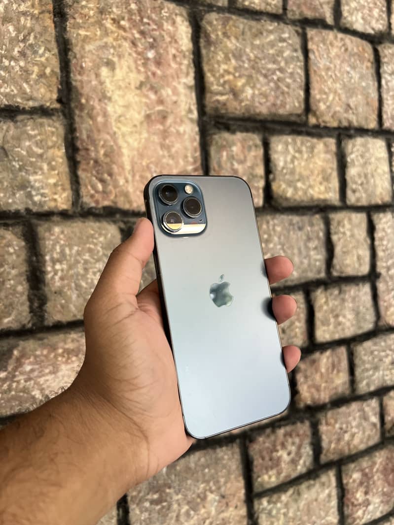Apple iPhone 12 Pro Max 2