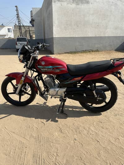 YAMAHA YB125Z DX