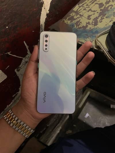 Vivo S1