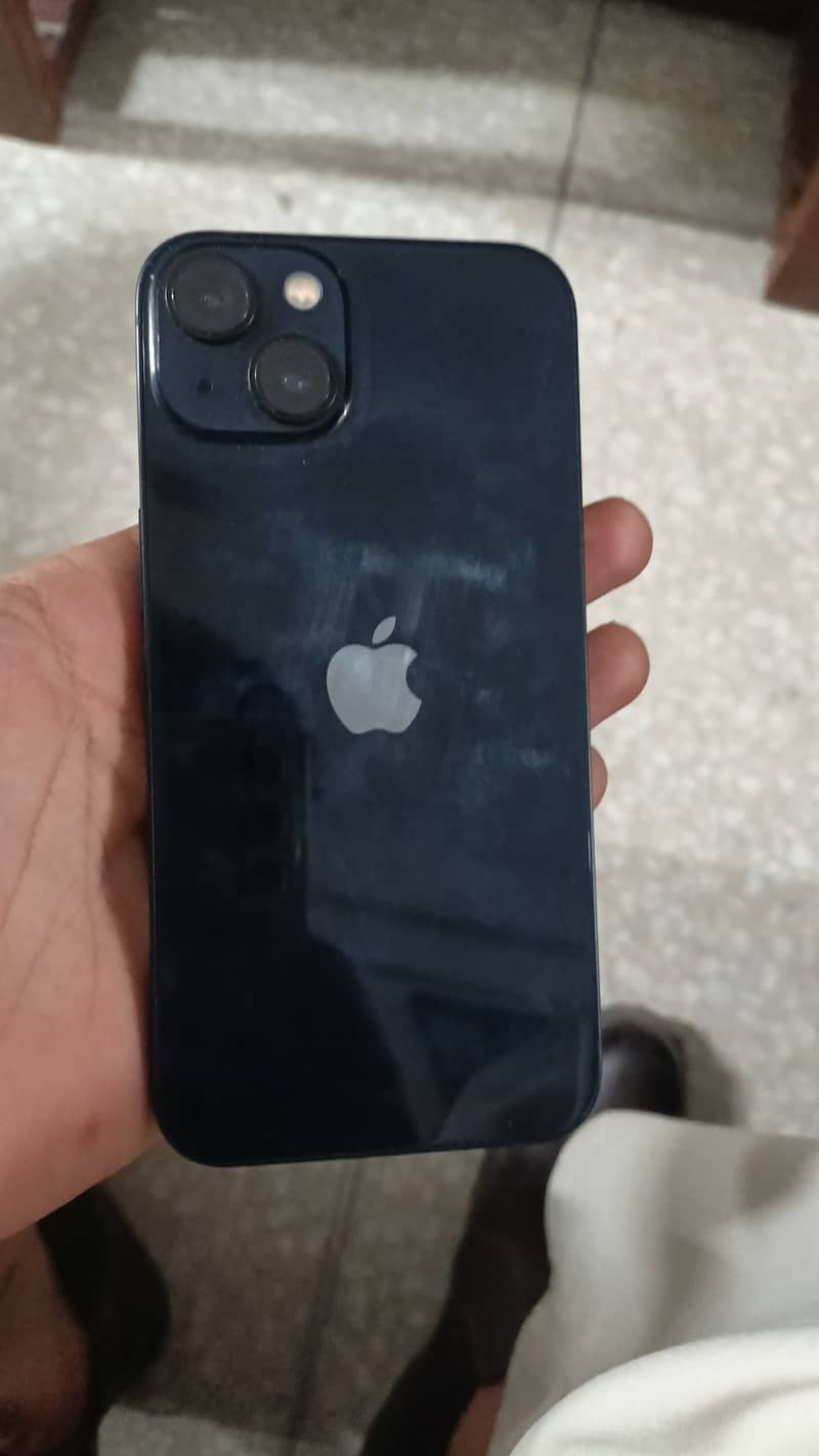 Apple iPhone 13 4