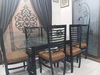 Dining table with 6 chairs