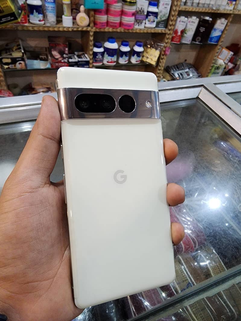 Google Pixel 7 Pro 8