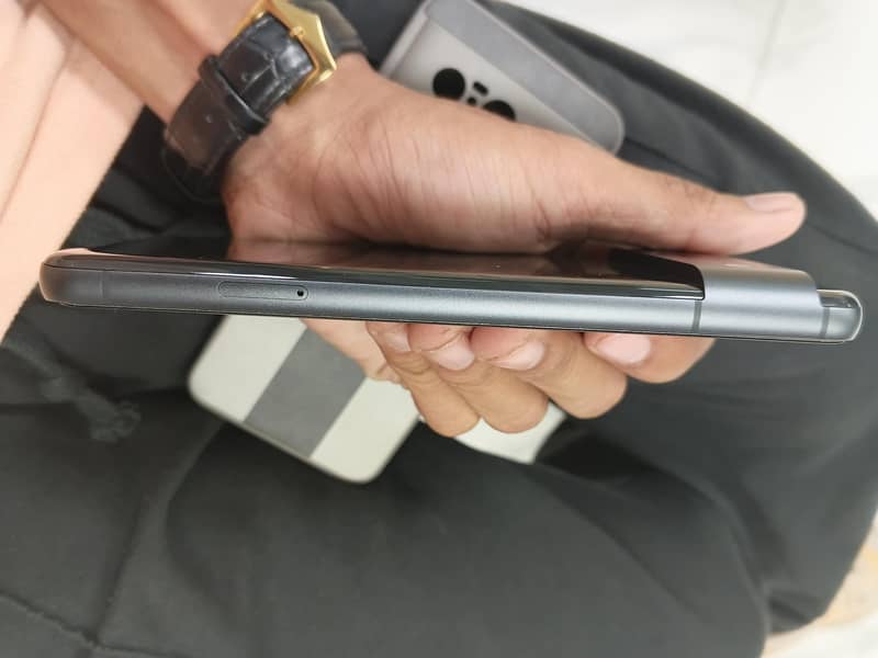 Google Pixel 8 2
