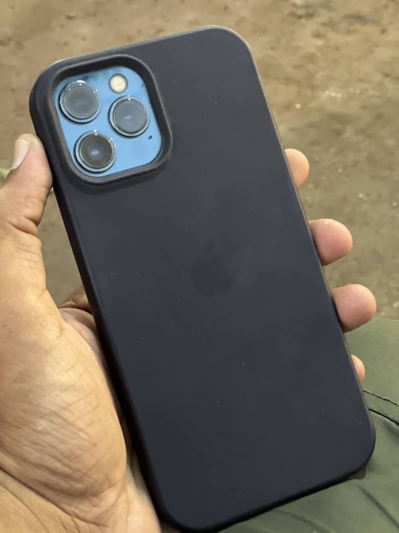 Apple iPhone 12 Pro Max 1