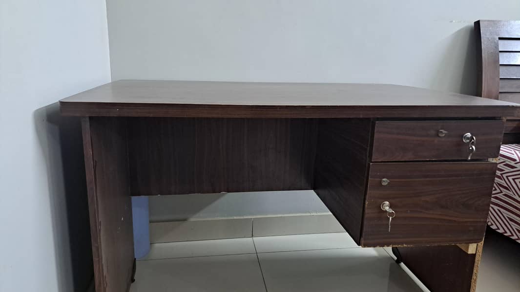 Wooden Study/Office Table/Computer Table with 2 Lockable Drawers 2