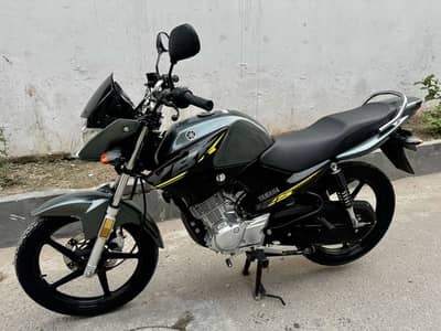 Yamaha Ybr 125 (2024/25) modal very low milage bike