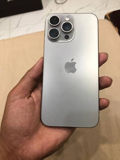 Apple iPhone 15 Pro Max
