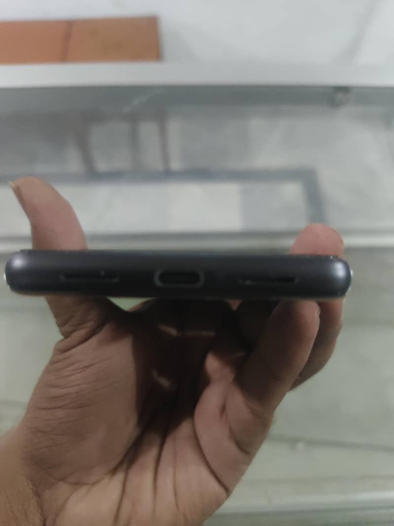 Google Pixel 7 4