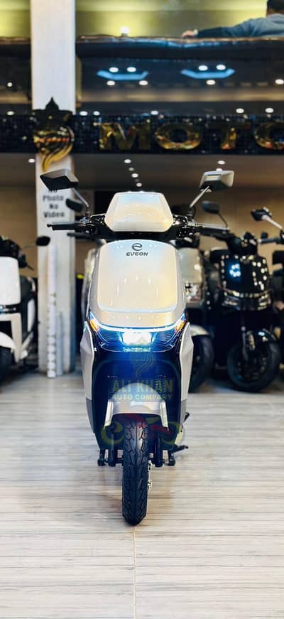 Scooty Kings Yadea Metro Evee Evon Okla EV Female scooty  Ramza