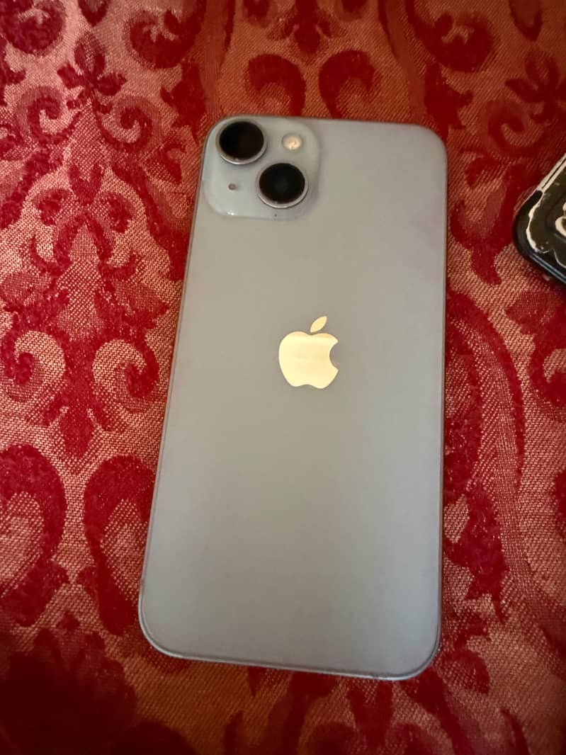 Apple iPhone 14 4