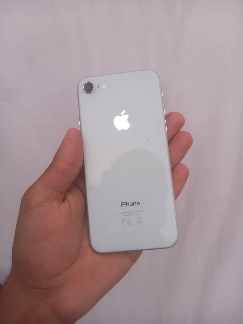 Apple iPhone 8 3