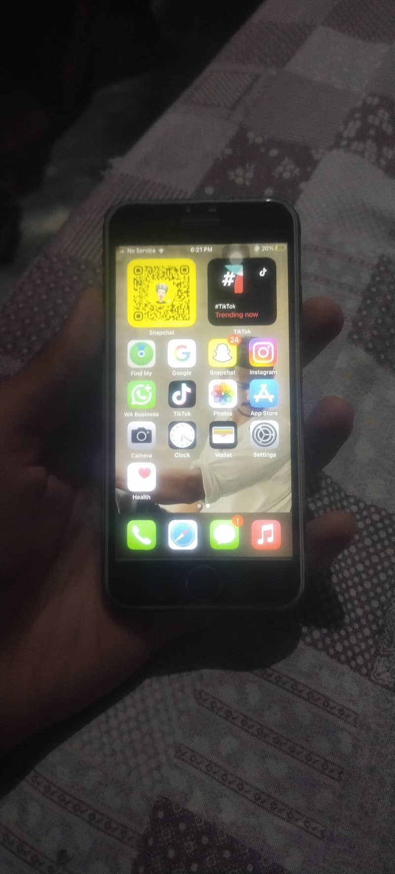 Apple iPhone 7 5