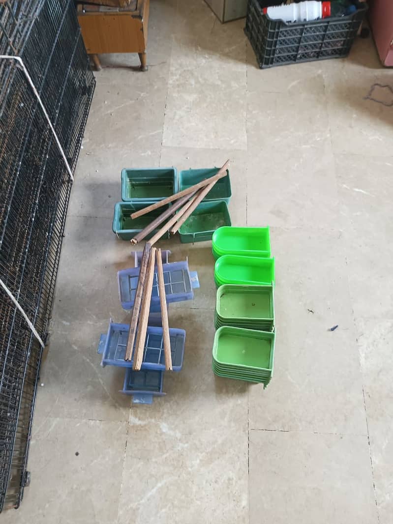 Cages 5