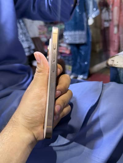 Apple iPhone 16 Pro