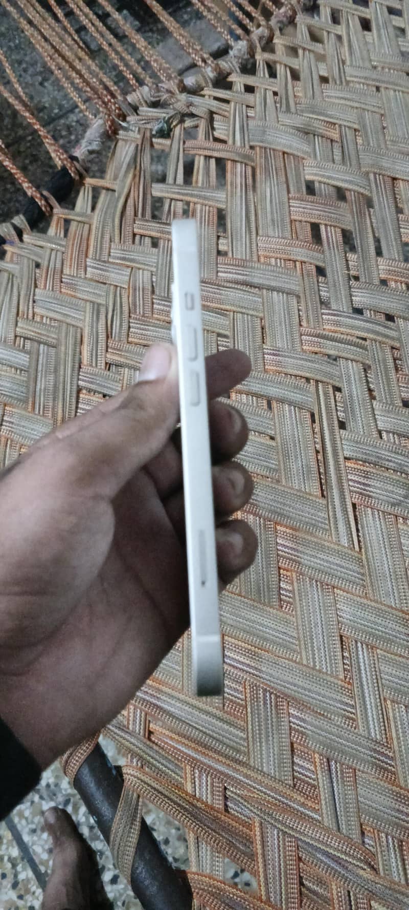 Apple iPhone 13 3
