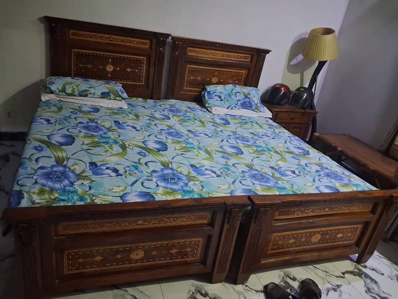 Single beds 0