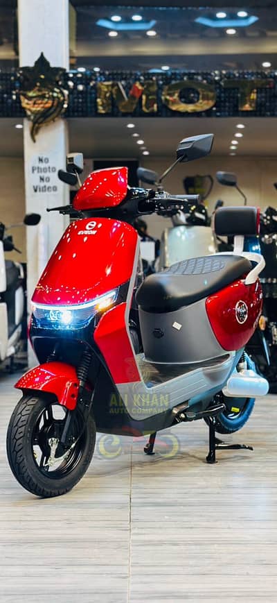 Scooty Kings Yadea Metro Evee Evon Okla EV Female scooty  Ramza