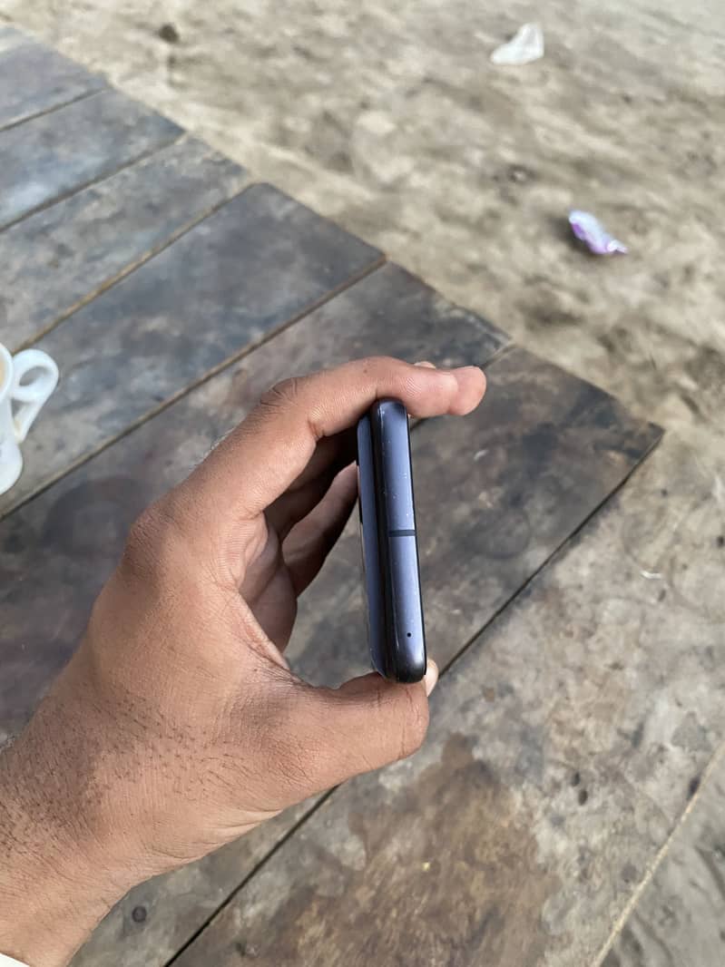 Google Pixel 8 2
