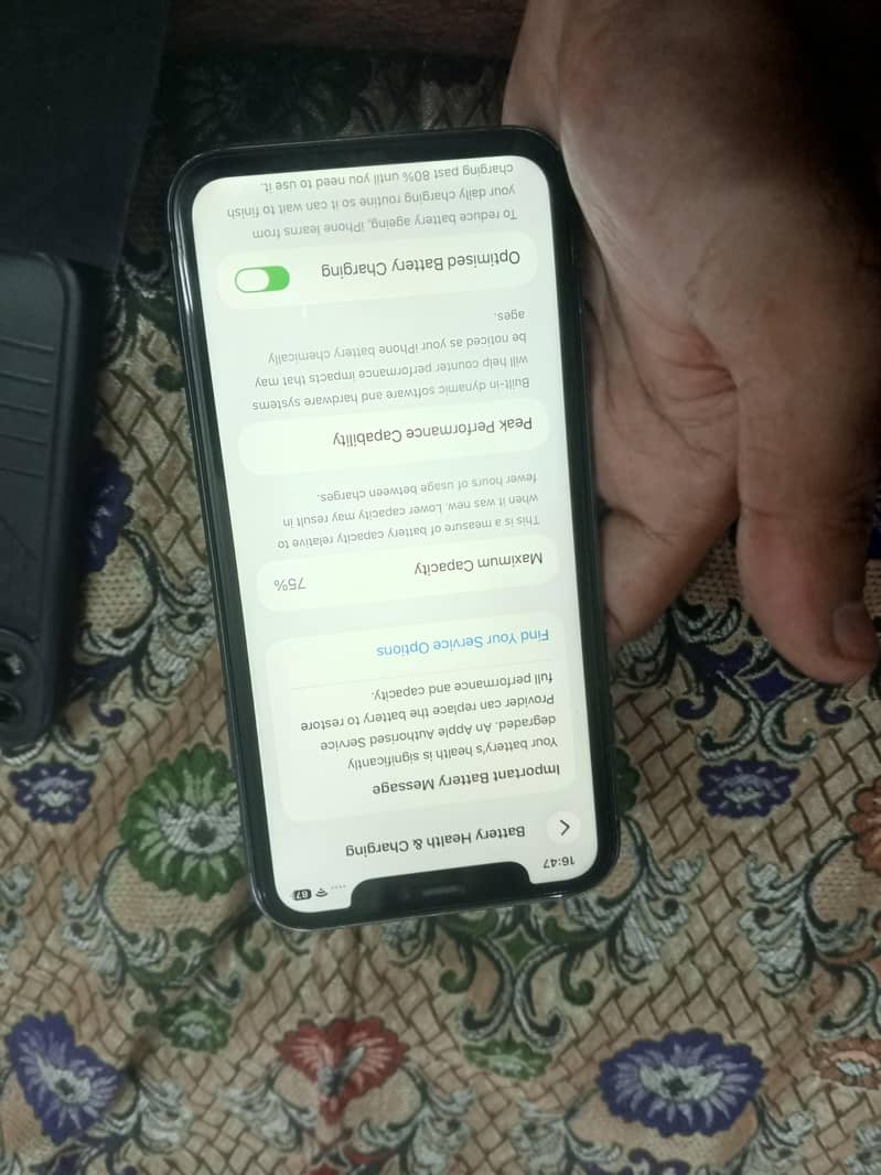 Apple iPhone 11 4