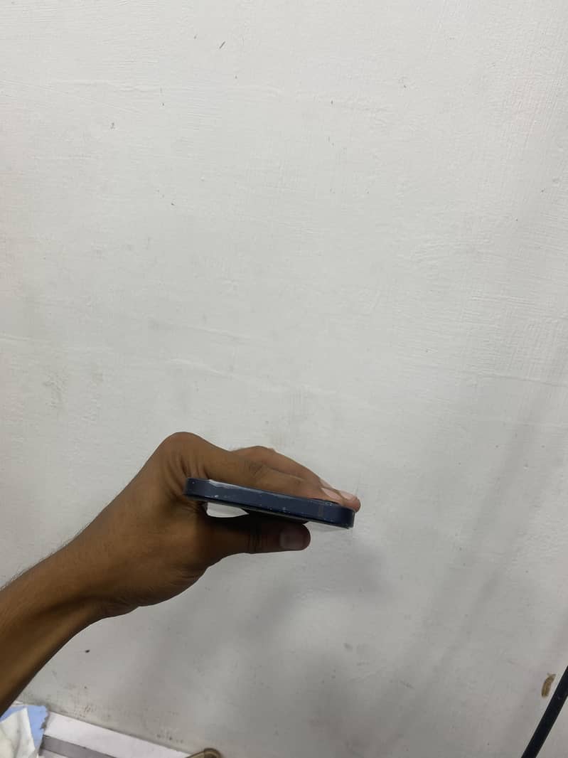 Apple iPhone 12 5