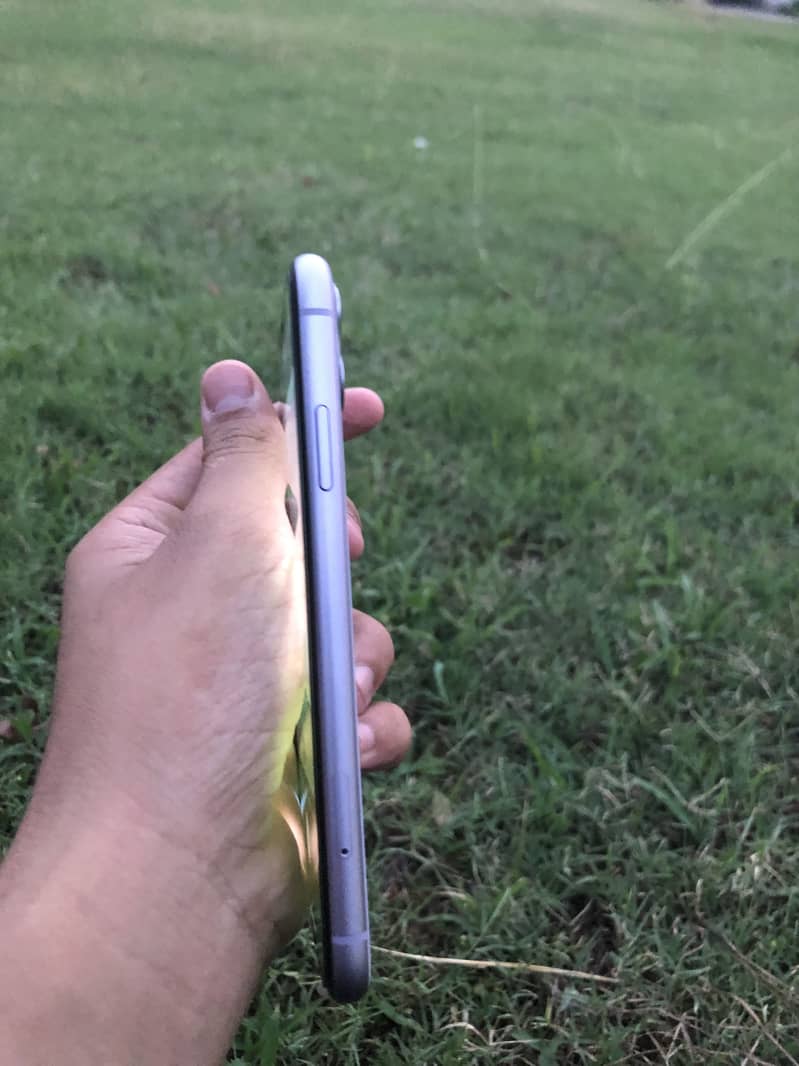 Apple iPhone 11 1