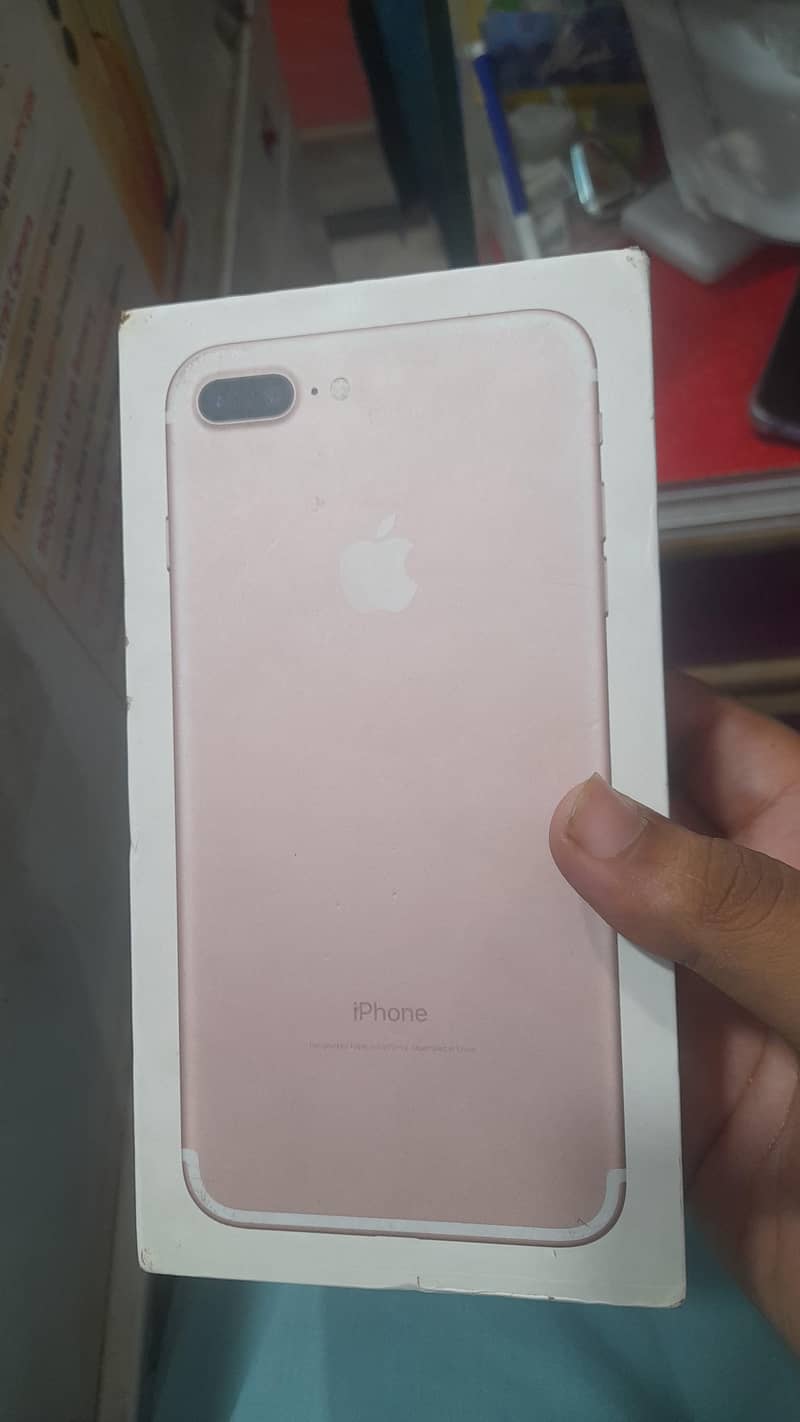 Apple iPhone 7 Plus 0